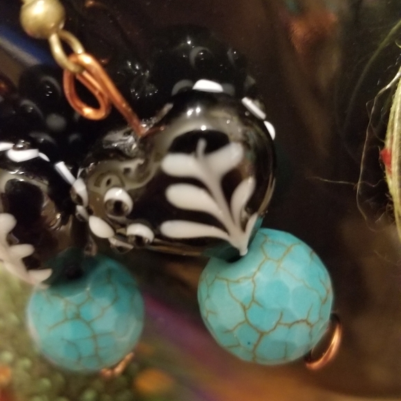 Boho Heart lamp work Beaded Earrings Handmade - Picture 2 of 3